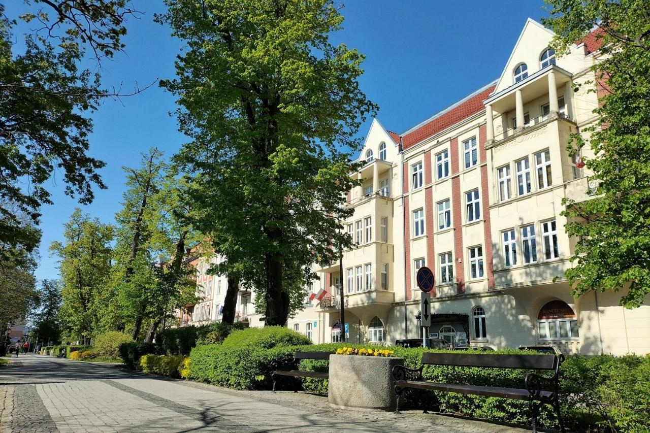 Ah Apartamenty - Park Елк Екстериор снимка